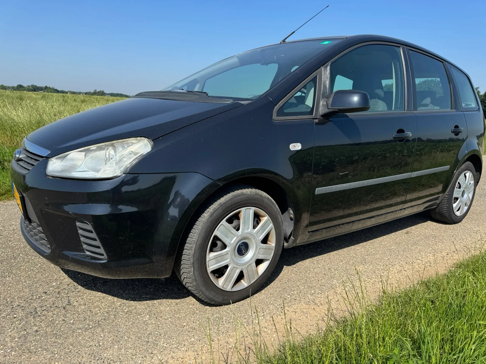 Ford C-Max (2008) — foto 1