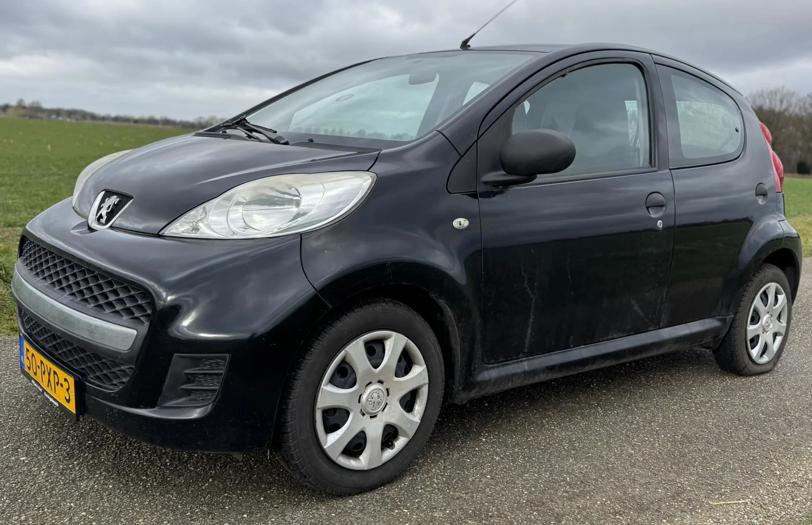 Peugeot 107 (2011) — foto 1