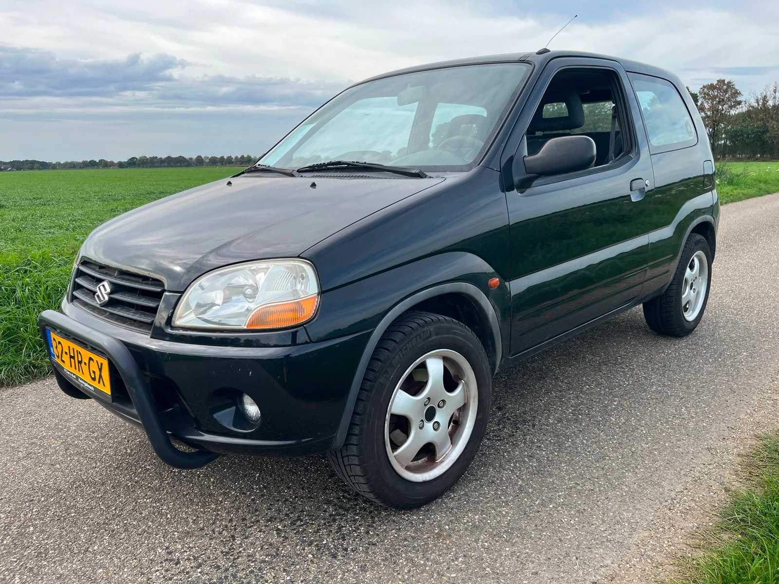 Suzuki Ignis (2002) — foto 1
