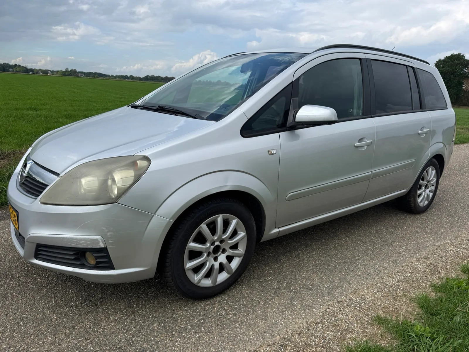 Opel Zafira (2007) — foto 1