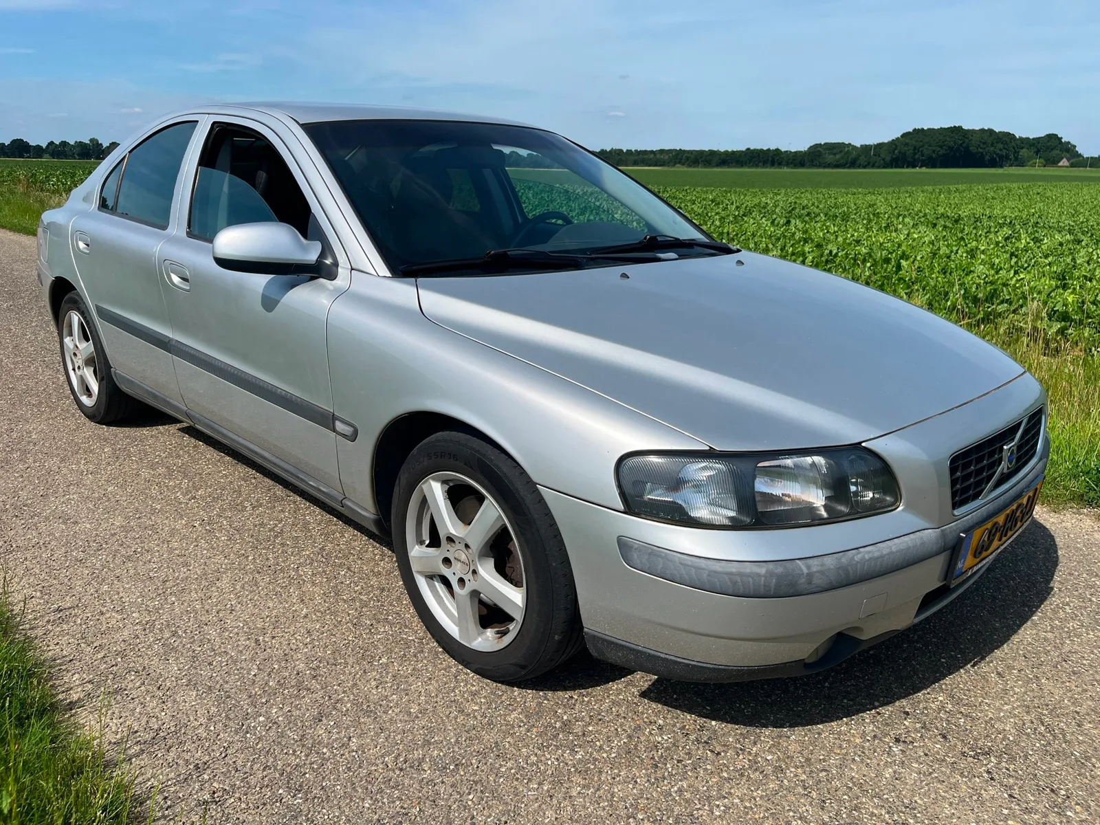 Volvo S60 (2001) — foto 1