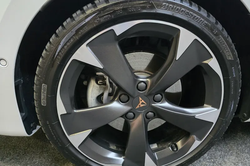 CUPRA Leon Sportstourer (2025)