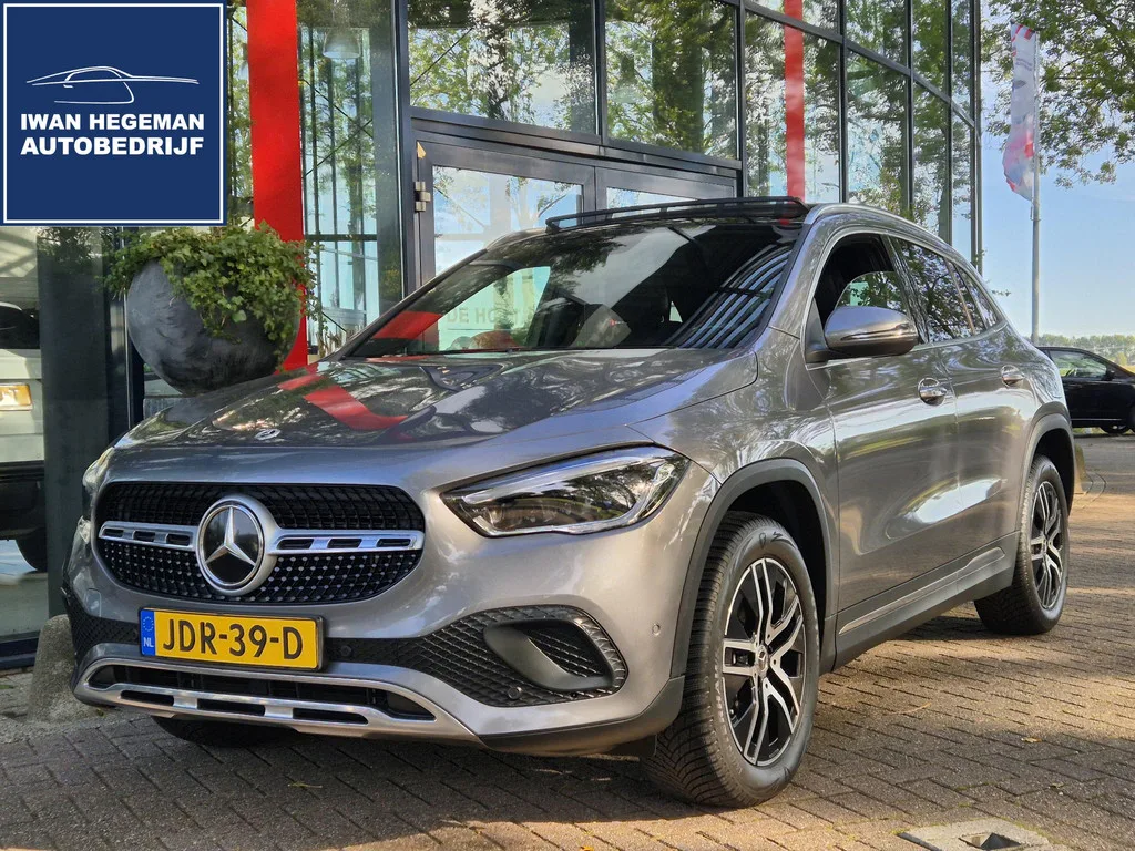 Mercedes-Benz GLA (2023) — foto 1
