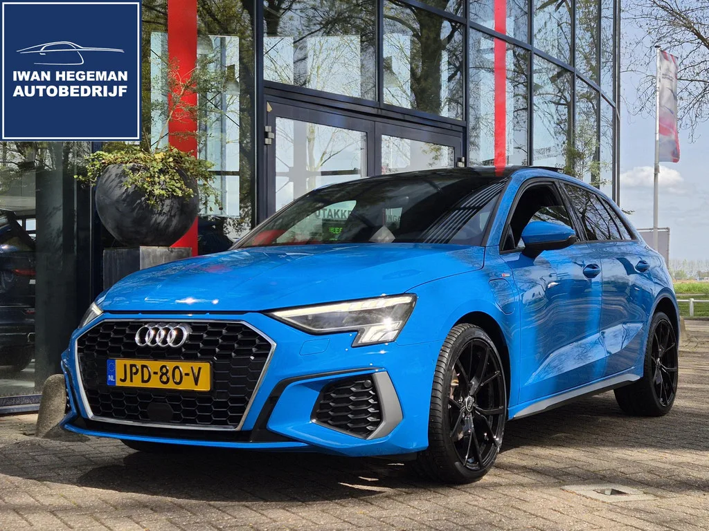Audi A3 (2023) — foto 1