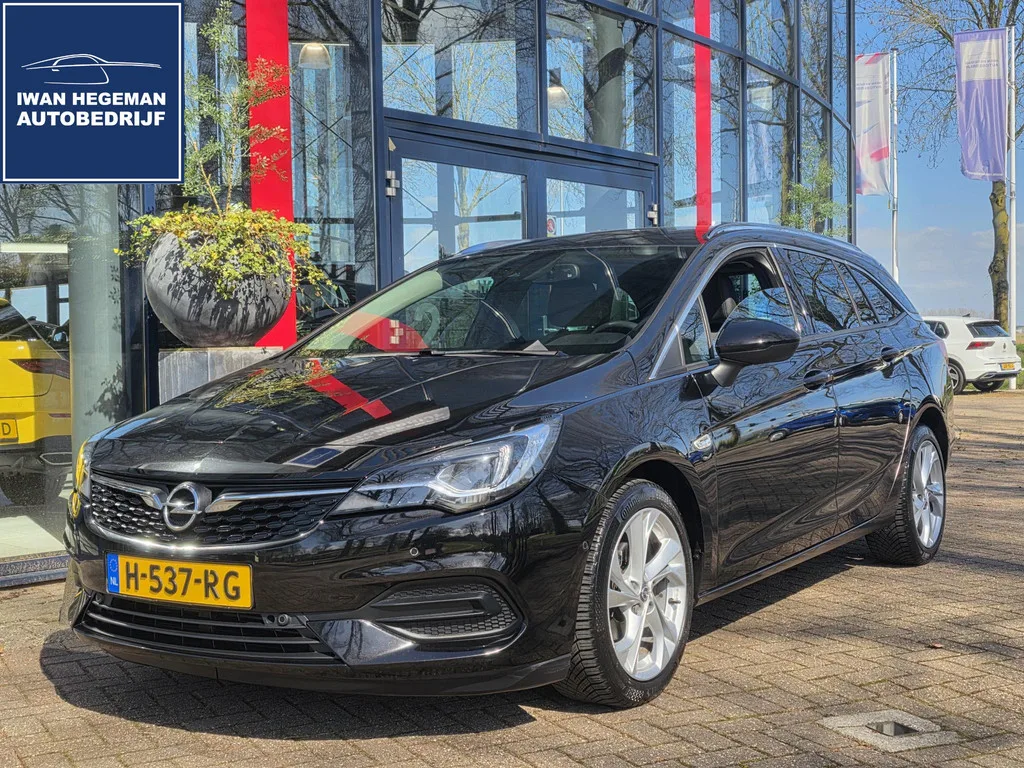 Opel Astra (2020) — foto 1