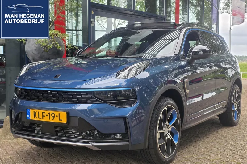 Lynk & Co 01 (2024)