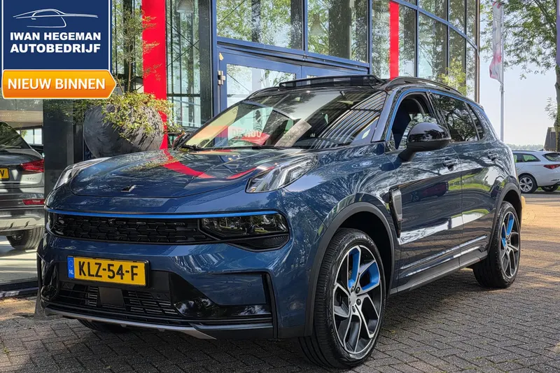 Lynk & Co 01 (2022)