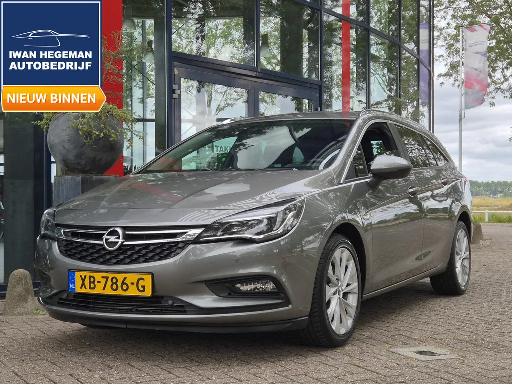 Opel Astra (2018) — foto 1