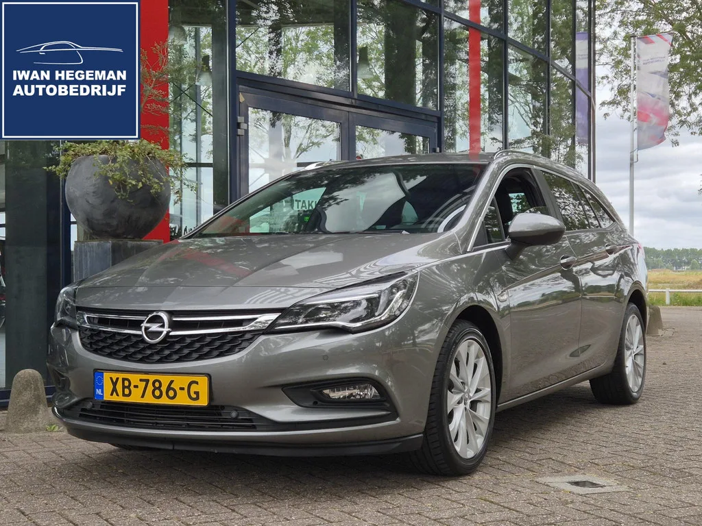 Opel Astra (2018) — foto 1