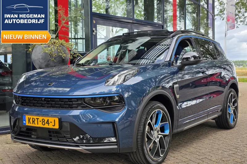 Lynk & Co 01 (2022)