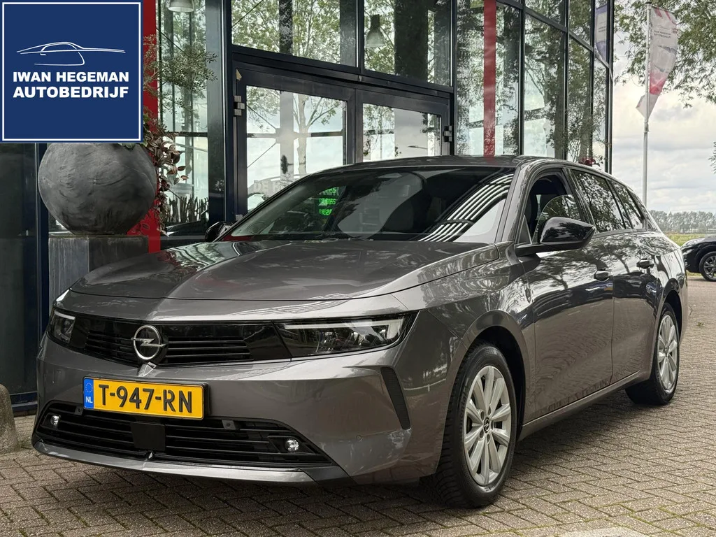 Opel Astra (2023) — foto 1