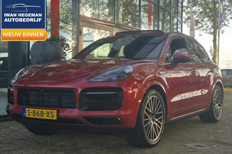 Porsche Cayenne (2023)