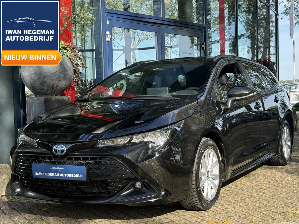 Toyota Corolla (2024) — foto 1