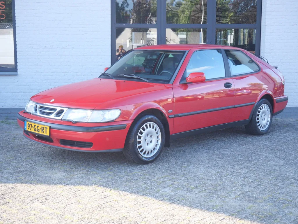 Saab 9-3 (2000) — foto 1