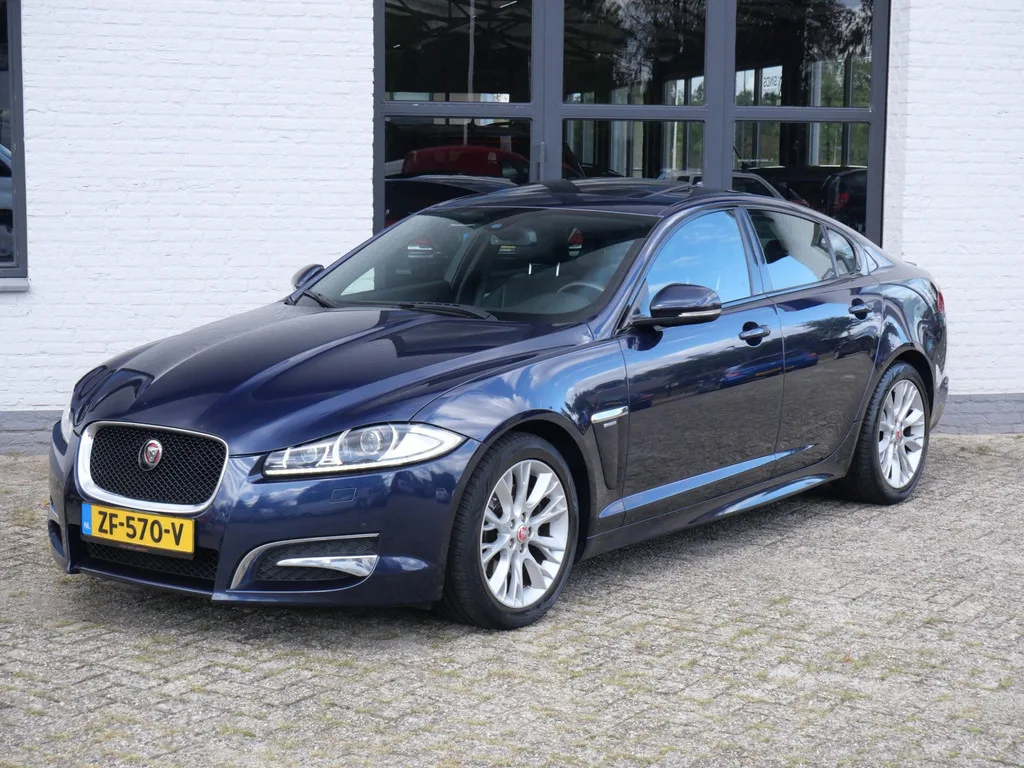 Jaguar XF (2016) — foto 1