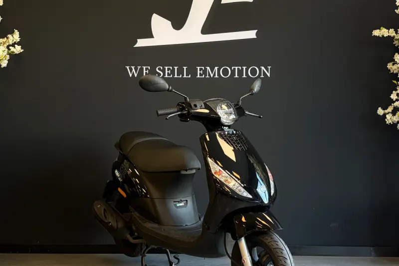 Piaggio Zip (2010)