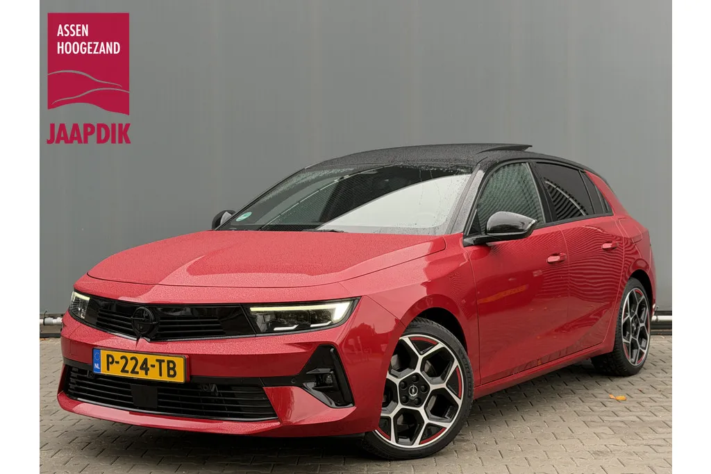 Opel Astra (2022) — foto 1