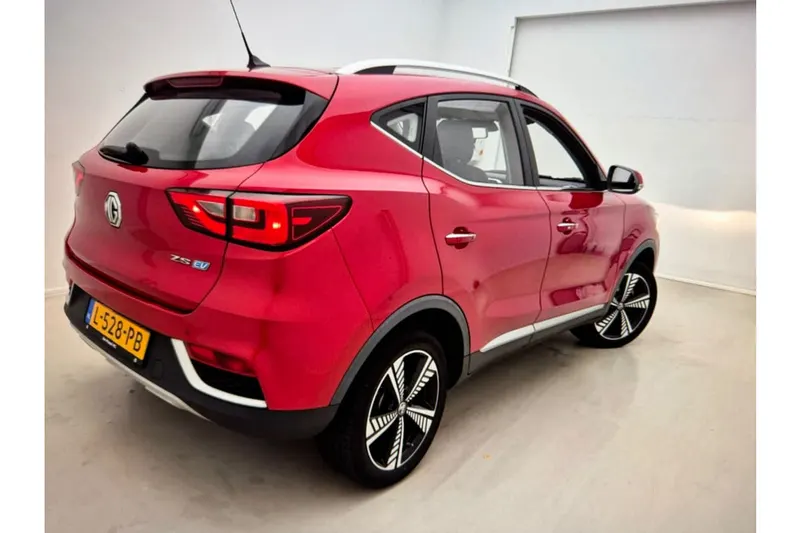 MG MGMg (2021)
