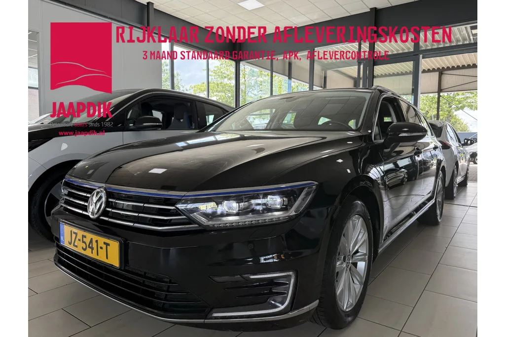Volkswagen Passat (2016) — foto 1