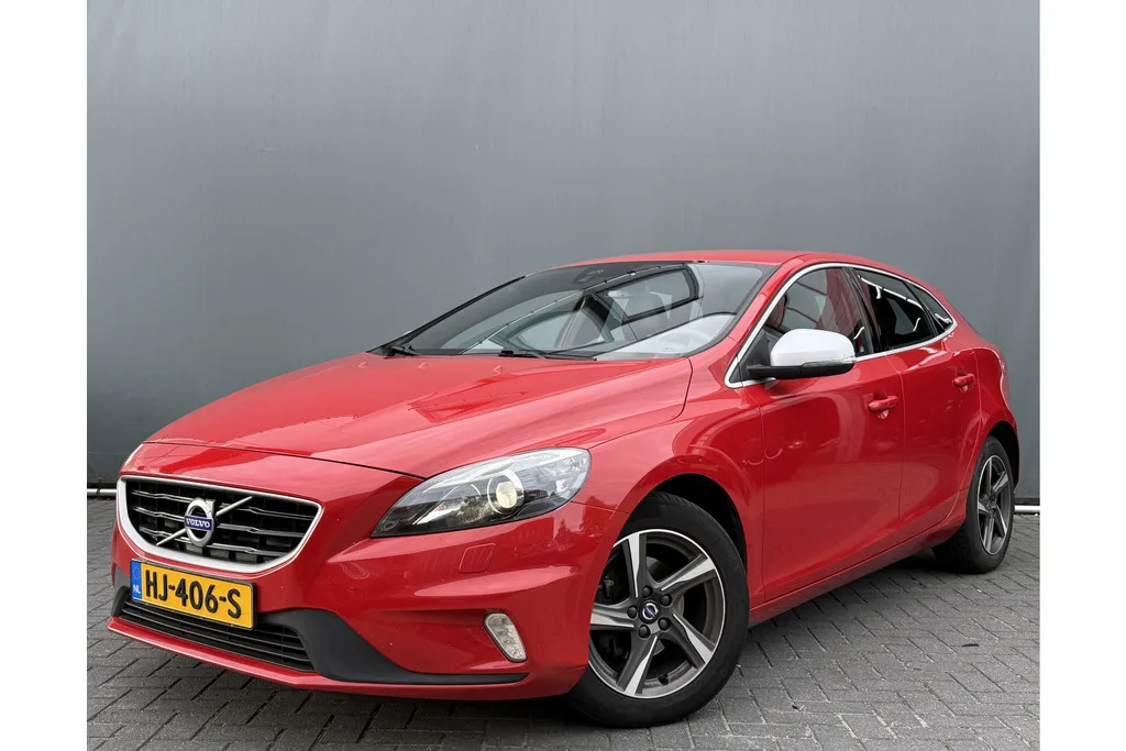 Volvo V40 (2015) — foto 1