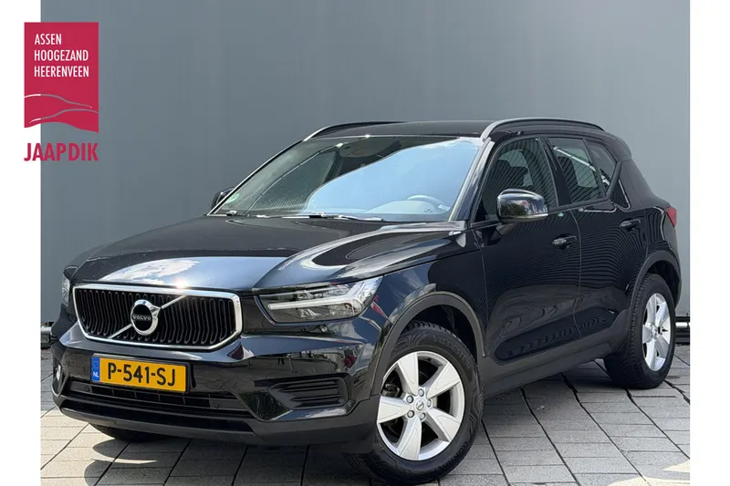 Volvo XC40 (2022)