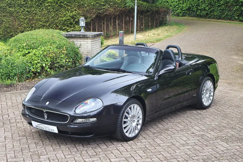 Maserati Spyder (2002)