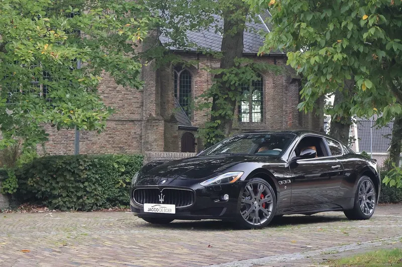 Maserati GranTurismo (2010)