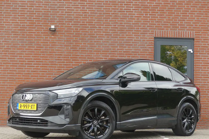 Audi Q4 e-tron (2022)