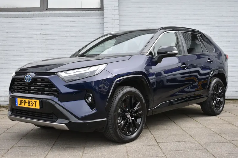 Toyota RAV4 (2025)
