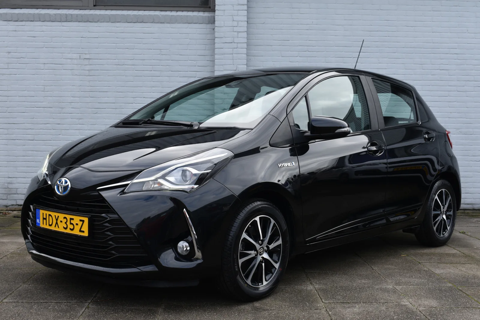 Toyota Yaris (2020) — foto 1