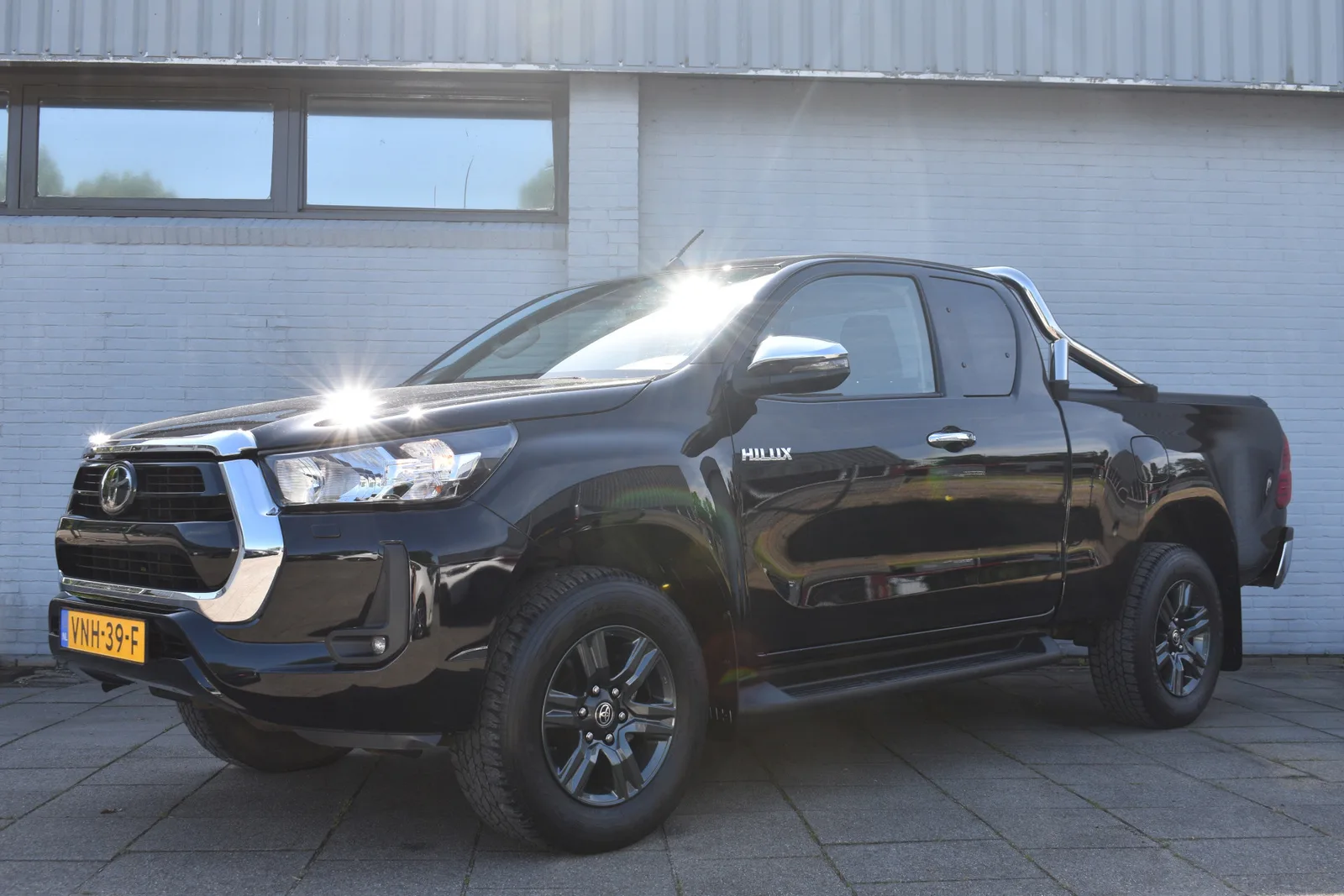 Toyota Hilux (2021) — foto 1