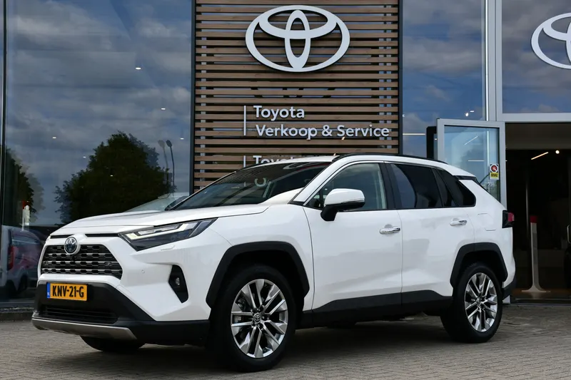 Toyota RAV4 (2024)