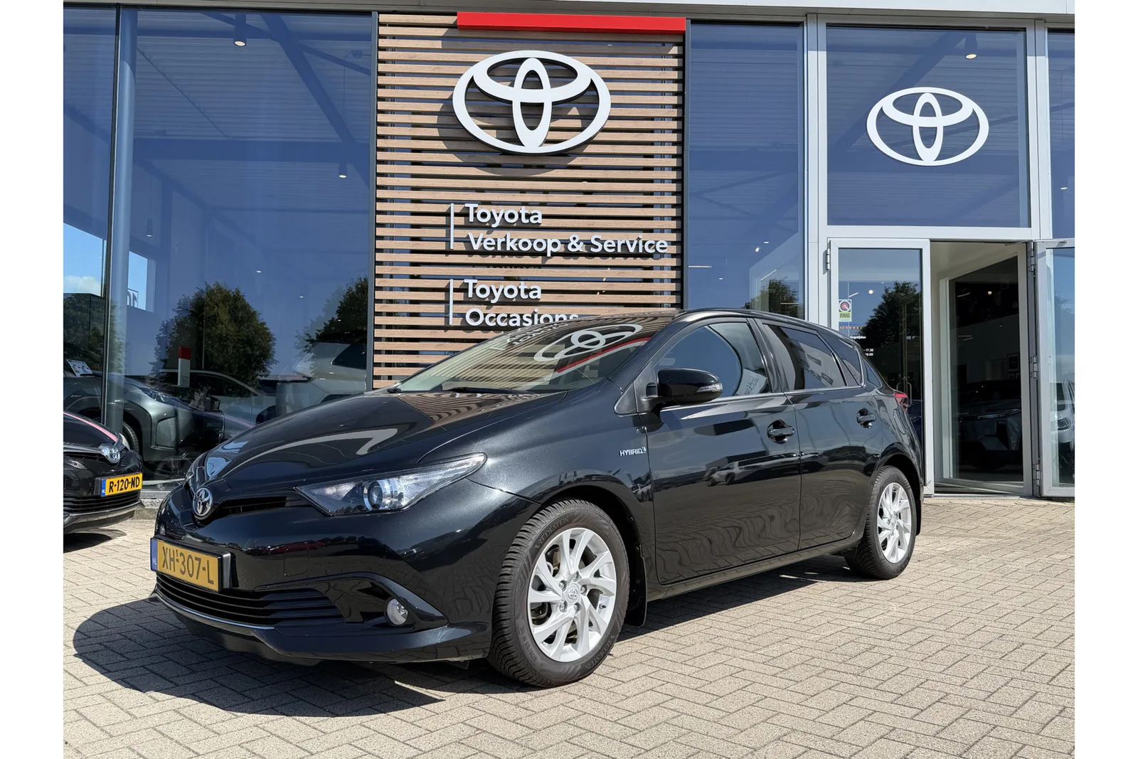 Toyota Auris (2019) — foto 1