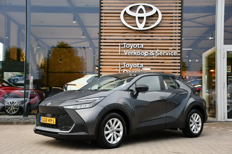 Toyota C-HR (2024)