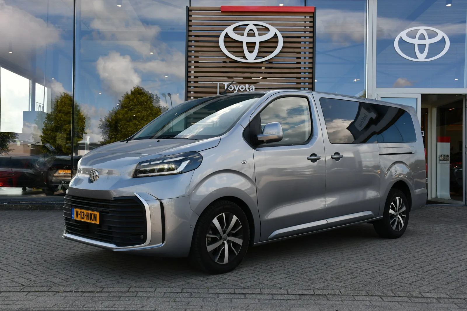 Toyota Proace (2024) — foto 1