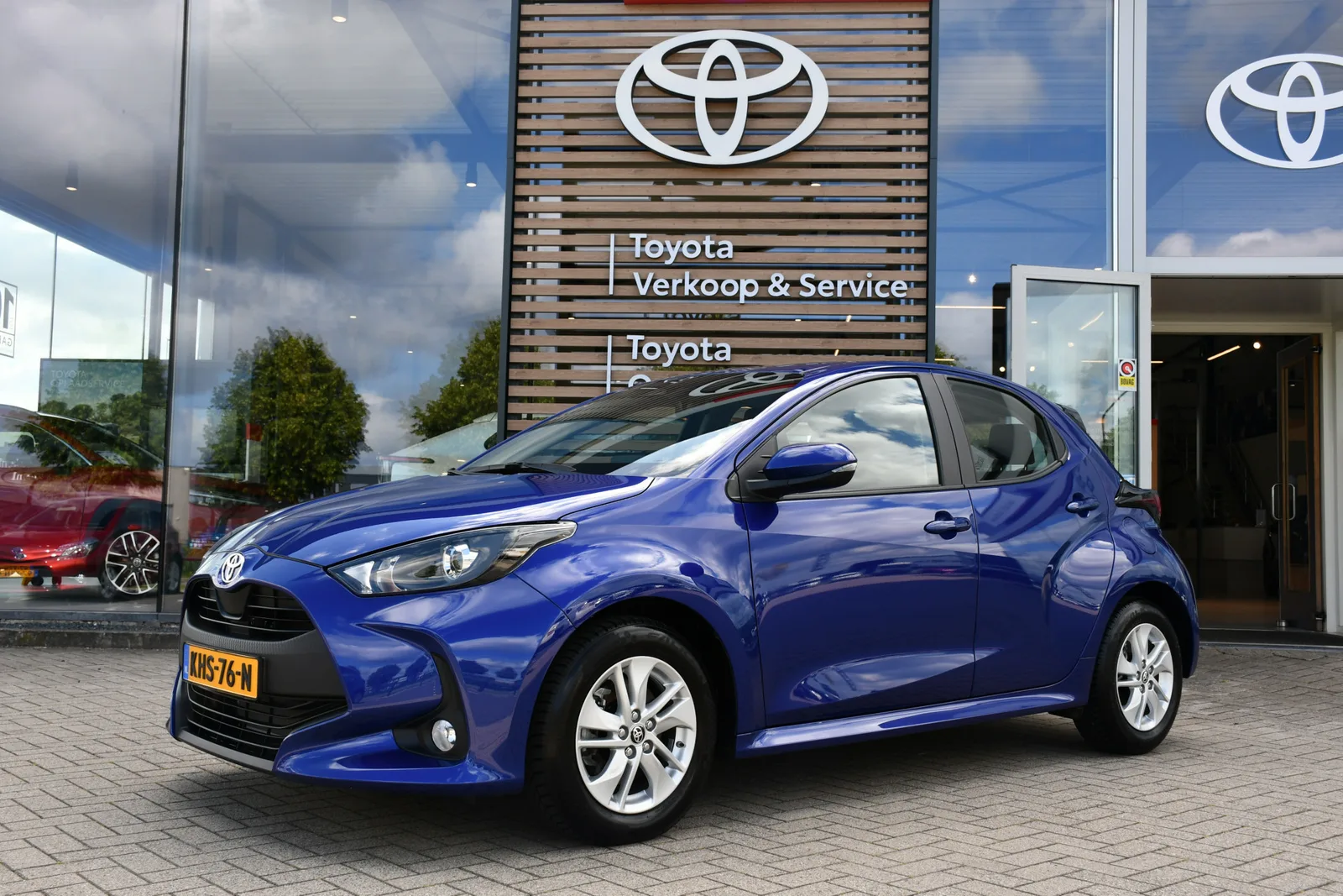 Toyota Yaris (2025) — foto 1