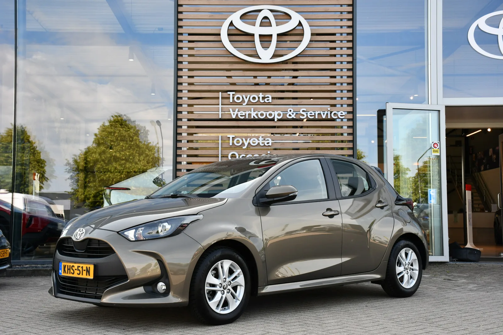 Toyota Yaris (2025) — foto 1