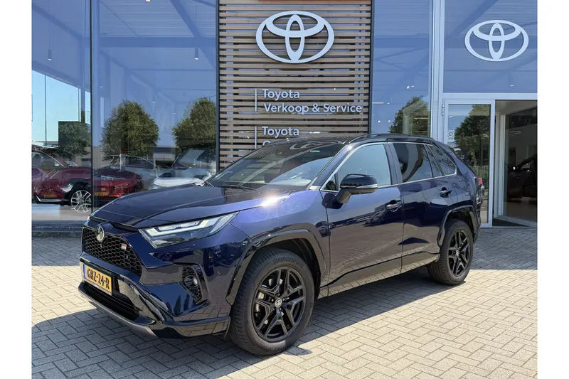 Toyota RAV4 (2024)