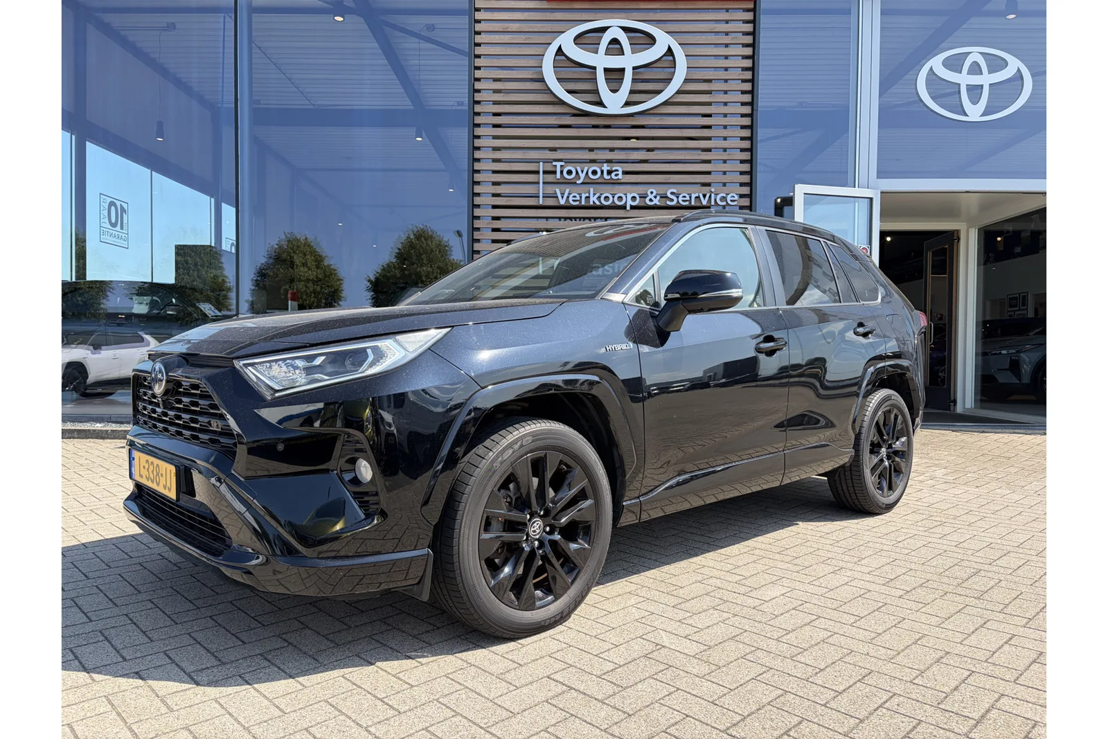 Toyota RAV4 (2021) — foto 1