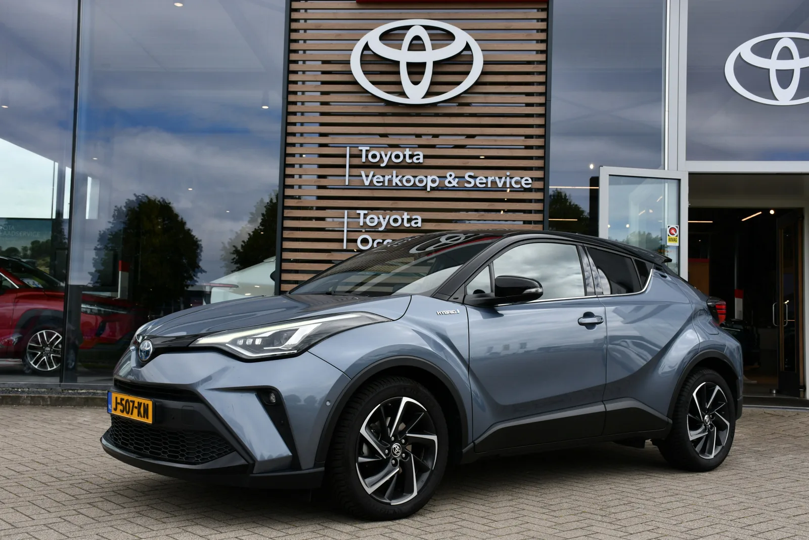 Toyota C-HR (2020) — foto 1