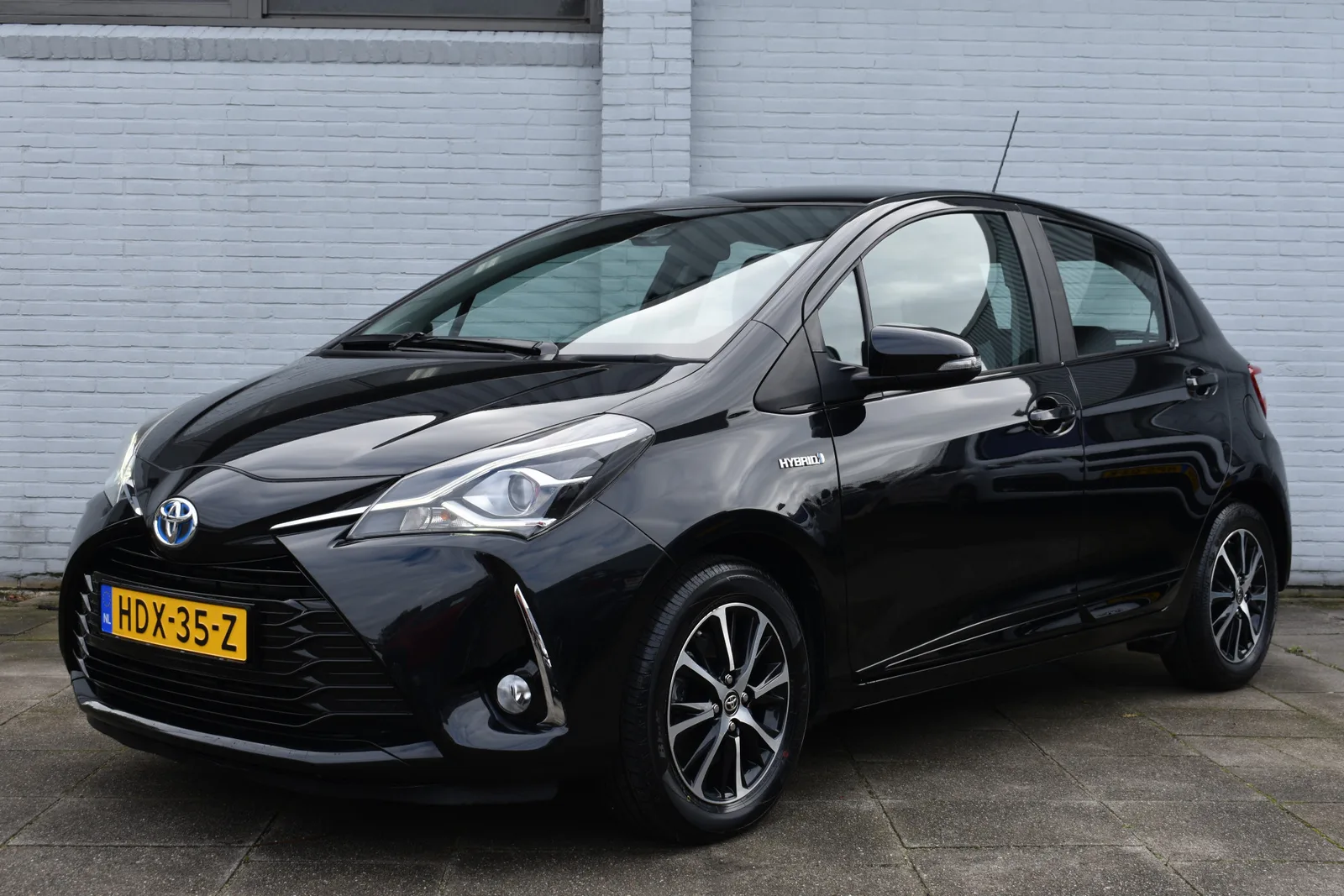 Toyota Yaris (2020) — foto 1