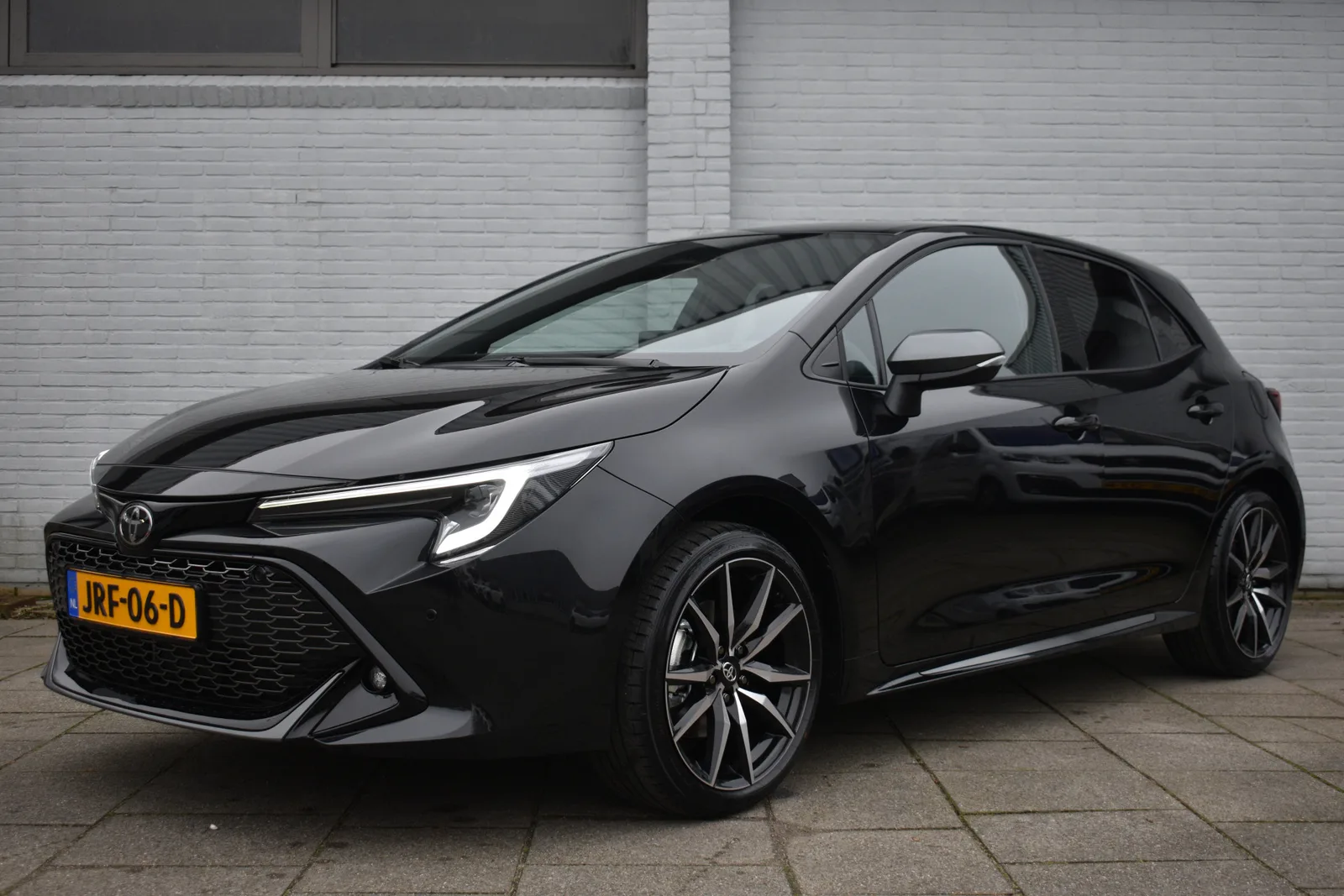Toyota Corolla (2025) — foto 1