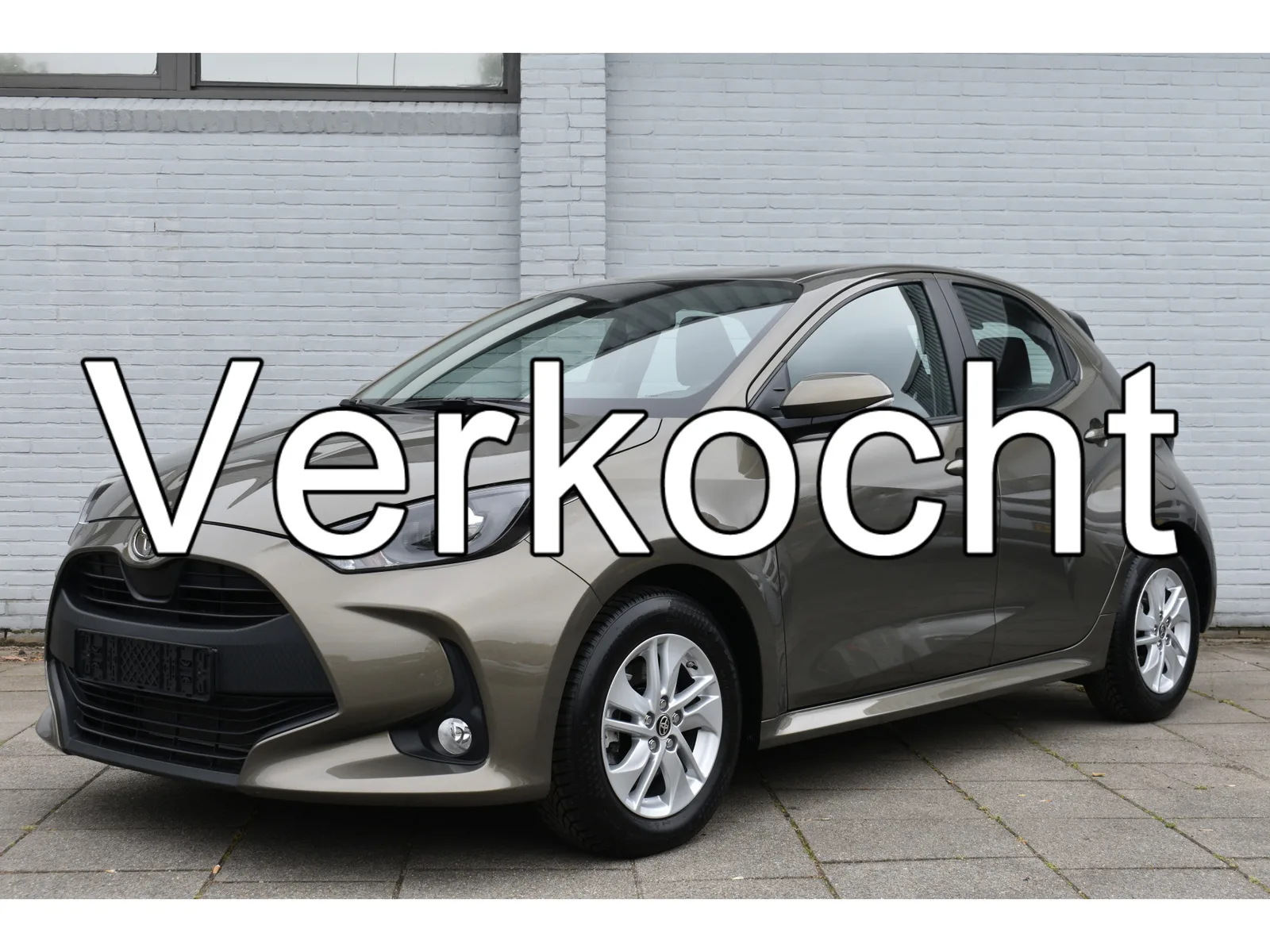Toyota Yaris (2025) — foto 1