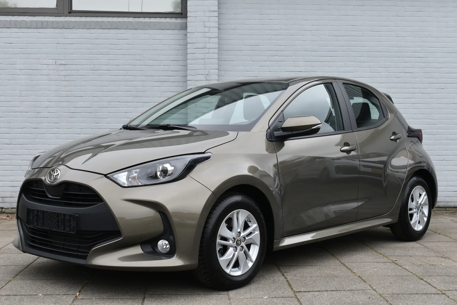 Toyota Yaris (2025) — foto 1