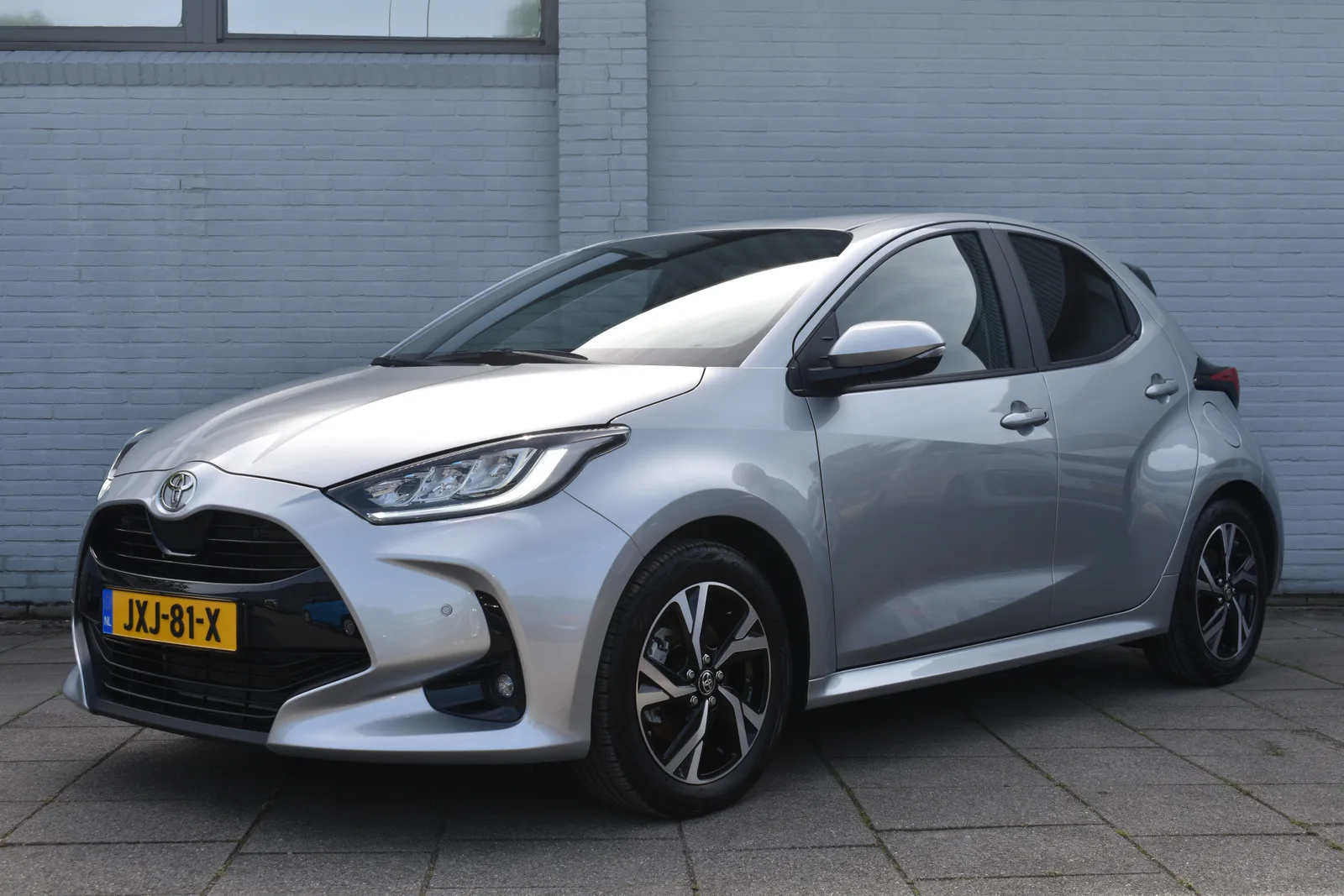 Toyota Yaris (2025) — foto 1
