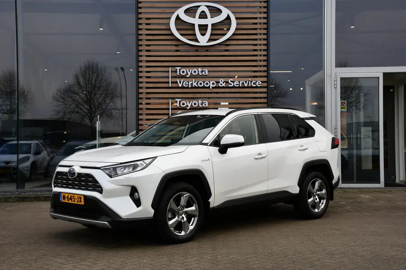 Toyota RAV4 (2021)