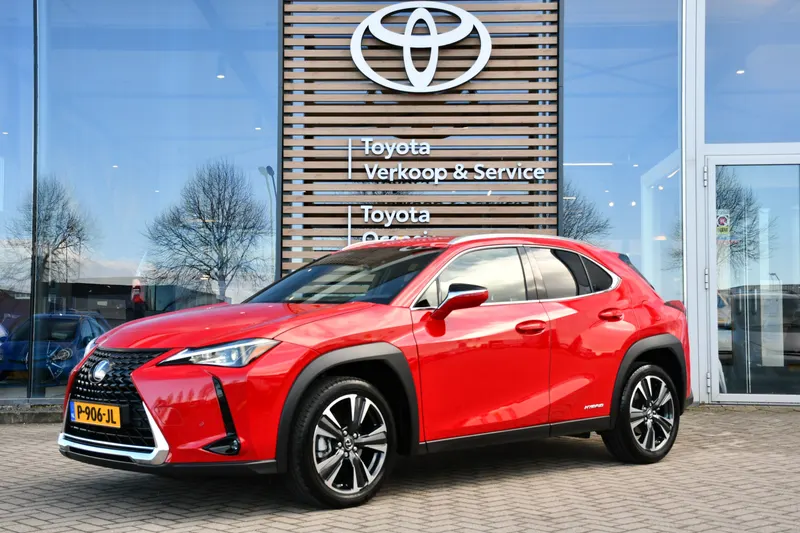 Lexus UX (2022)
