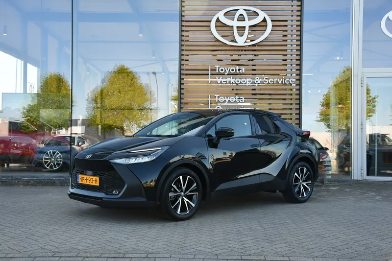 Toyota C-HR (2025)