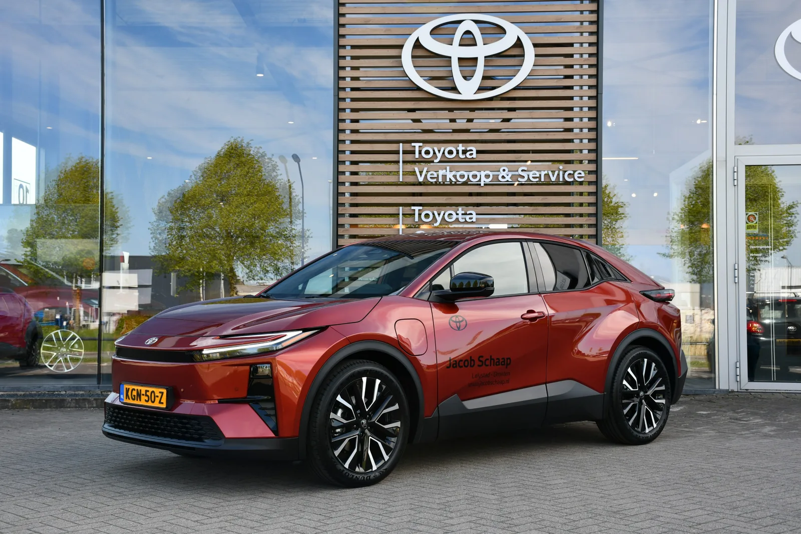 Toyota C-HR+ (2026) — foto 1