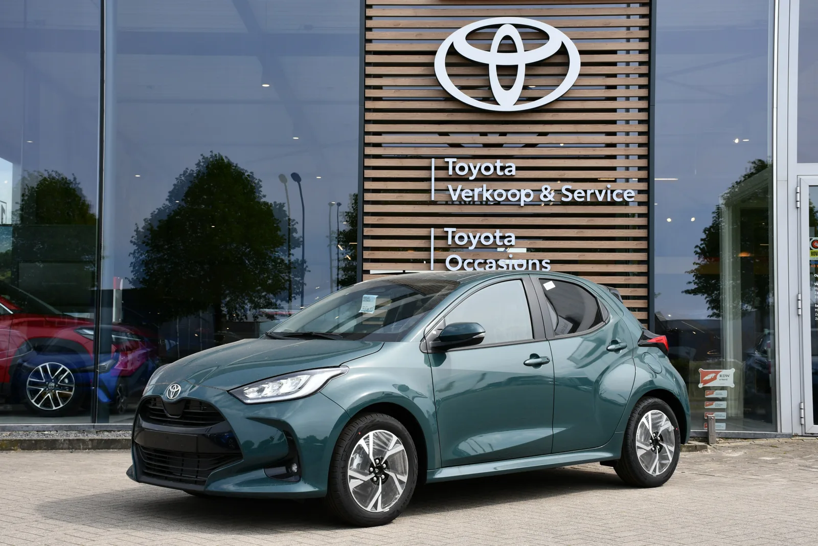 Toyota Yaris (2025) — foto 1